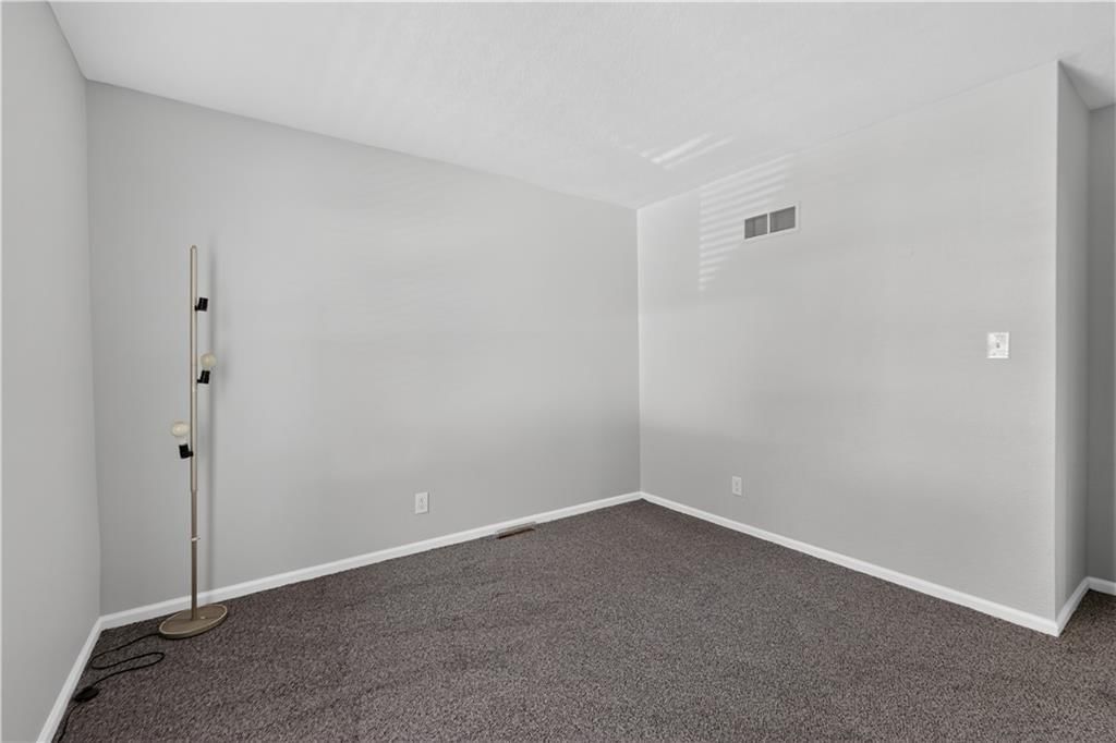 7815 Haskell Avenue — photo 21