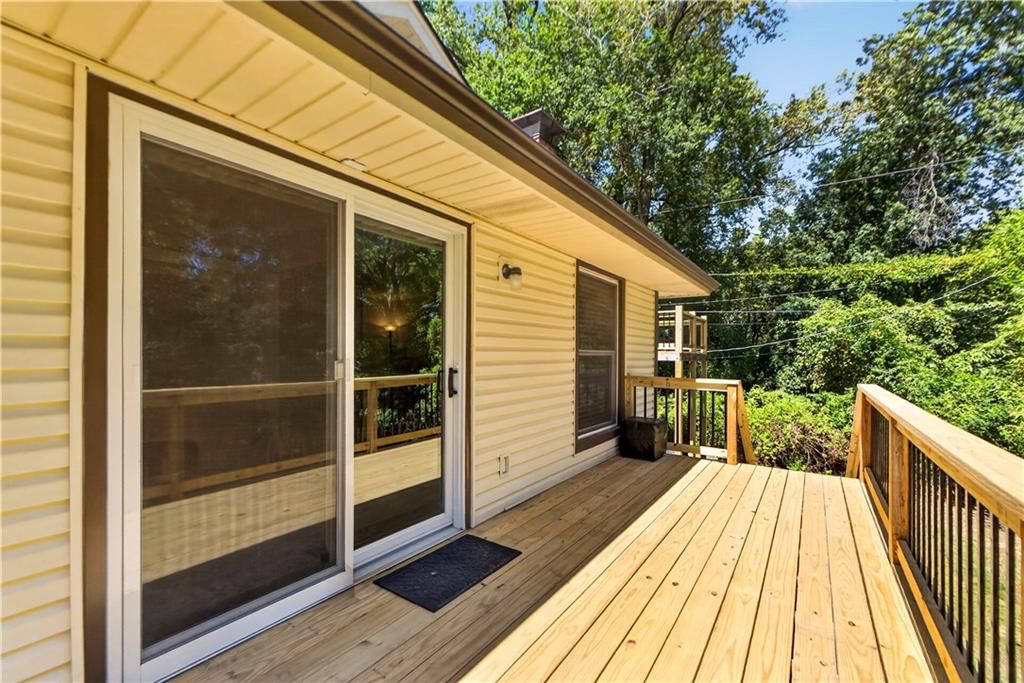 7815 Haskell Avenue — photo 29