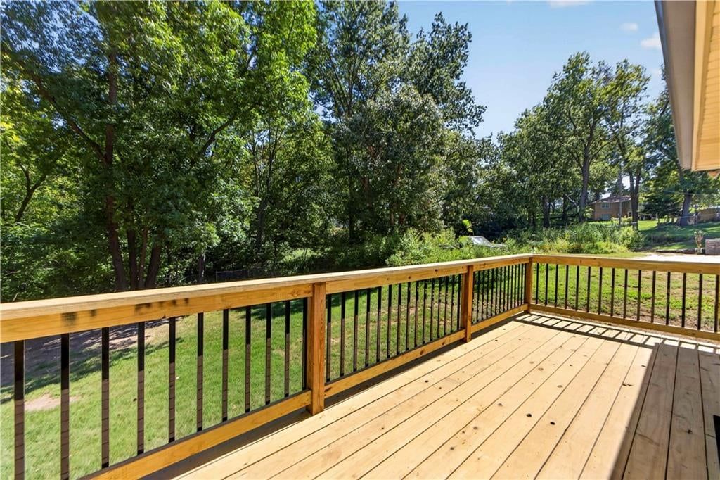7815 Haskell Avenue — photo 30