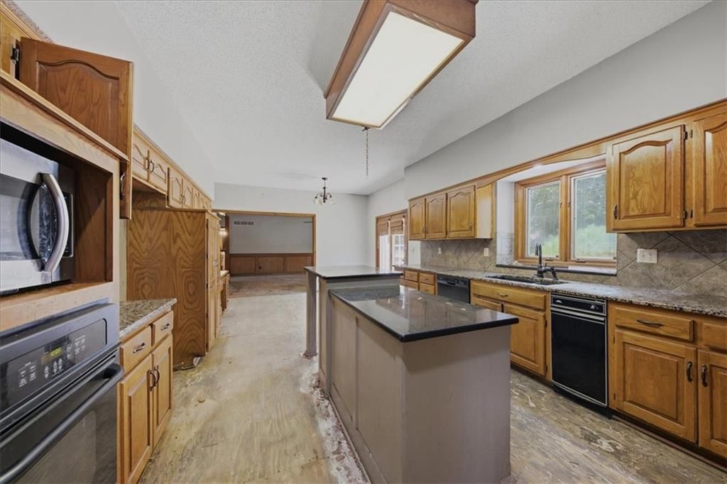 2227 SW Park avenue Circle — photo 11