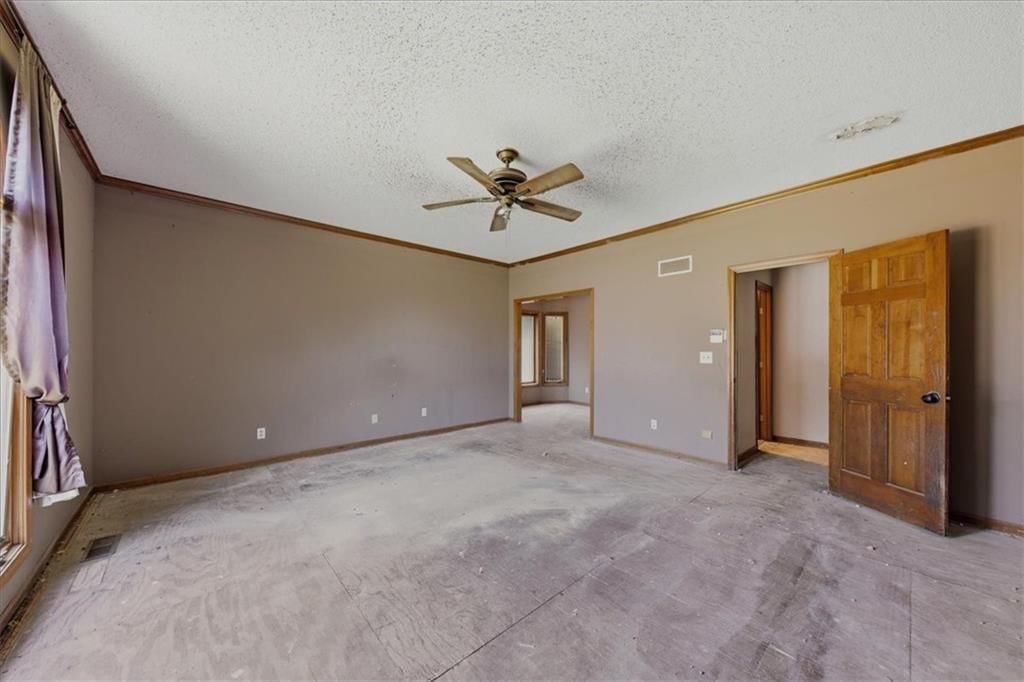 2227 SW Park avenue Circle — photo 13