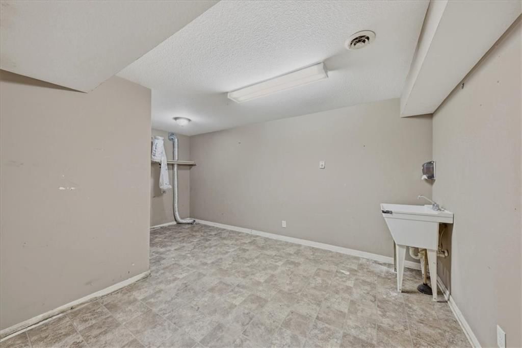 2227 SW Park avenue Circle — photo 29