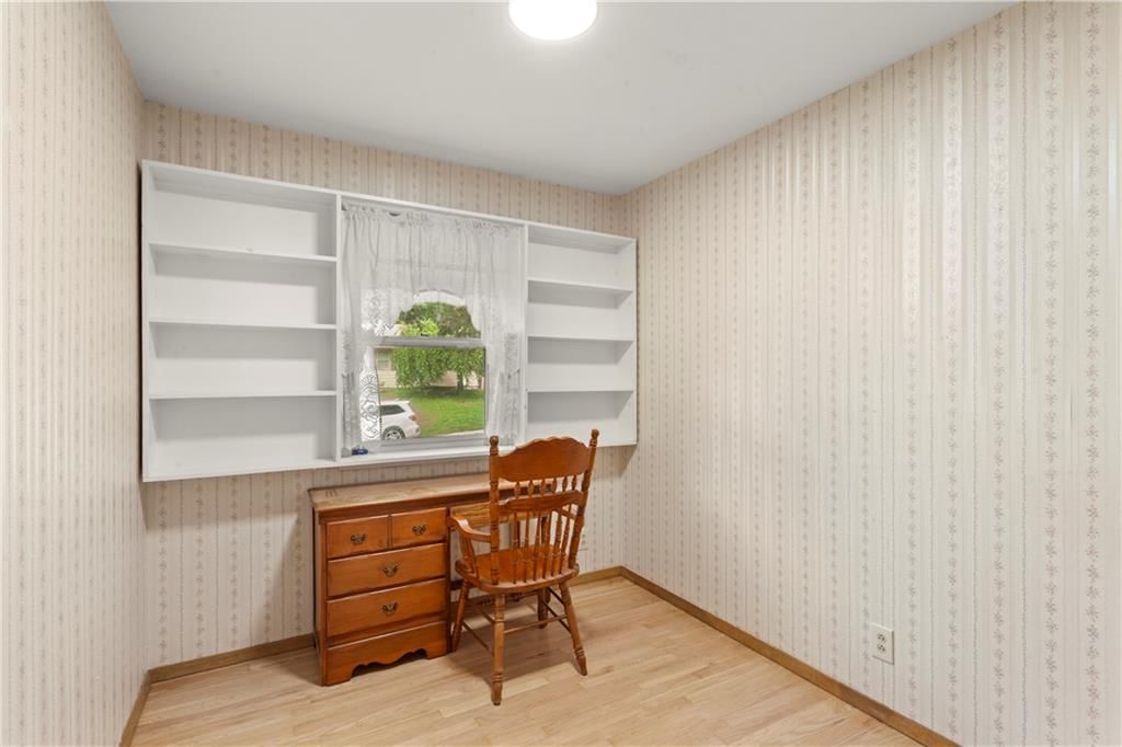 3917 S Spring Street — photo 23