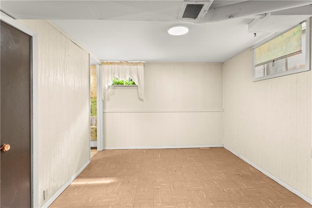 3917 S Spring Street — photo 29