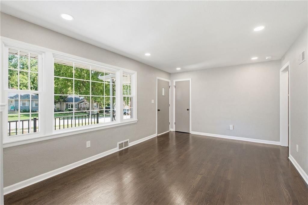 6012 Goodman Street — photo 3