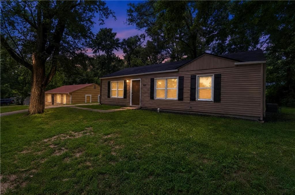 6014 Corona Avenue — photo 3