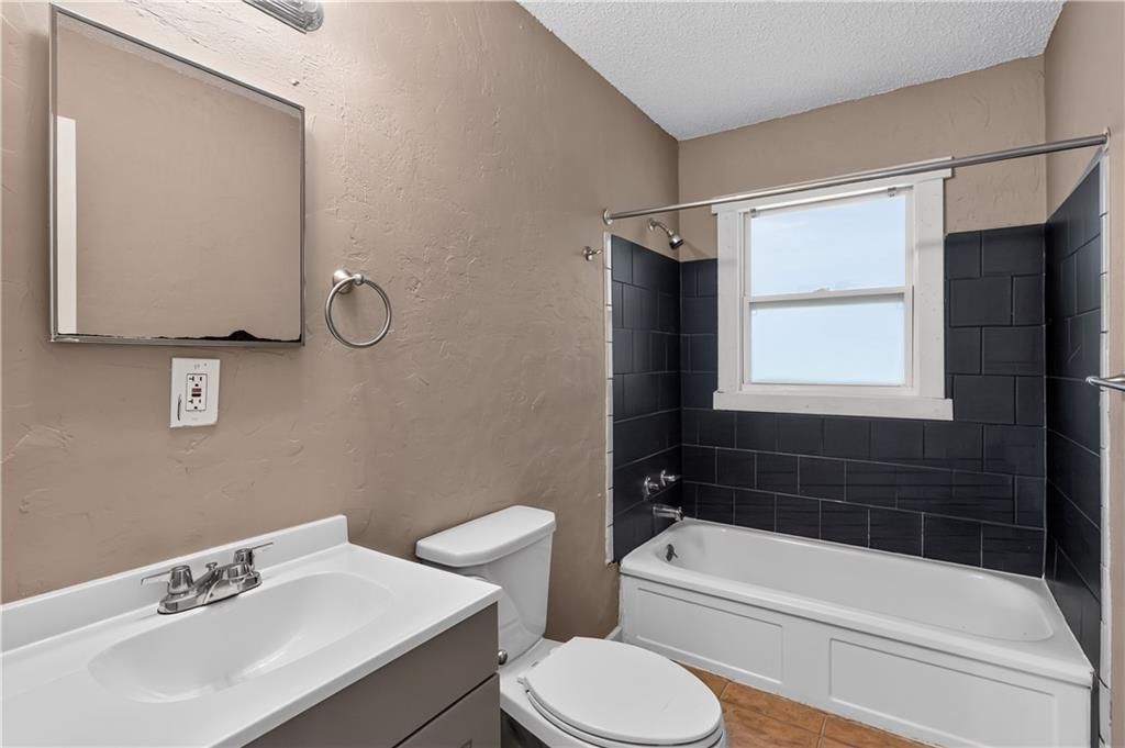 6014 Corona Avenue — photo 13
