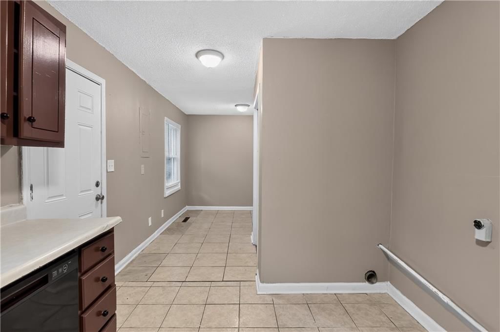6014 Corona Avenue — photo 16
