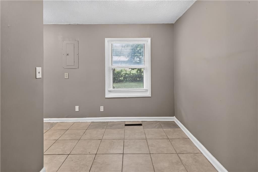 6014 Corona Avenue — photo 18