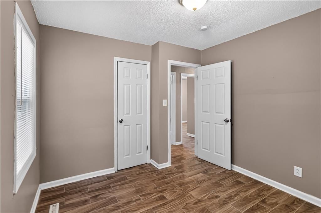 6014 Corona Avenue — photo 25