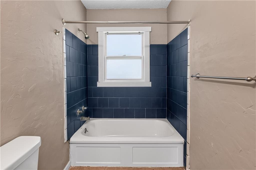 6014 Corona Avenue — photo 26