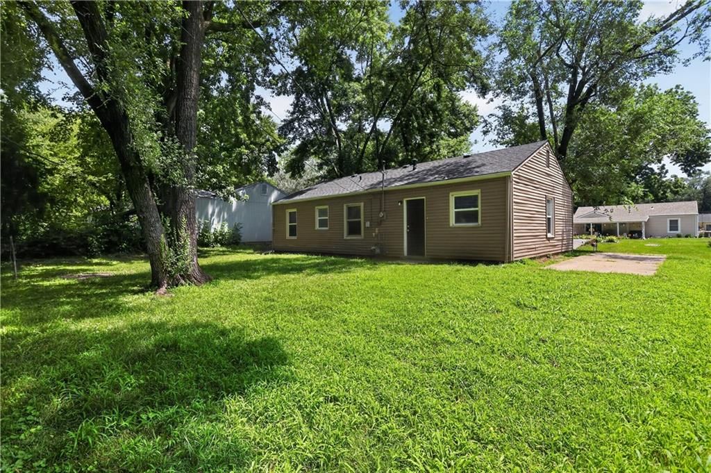 6014 Corona Avenue — photo 29