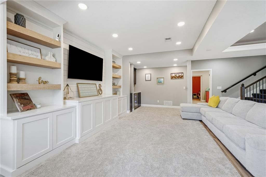 16601 Cody Street — photo 6