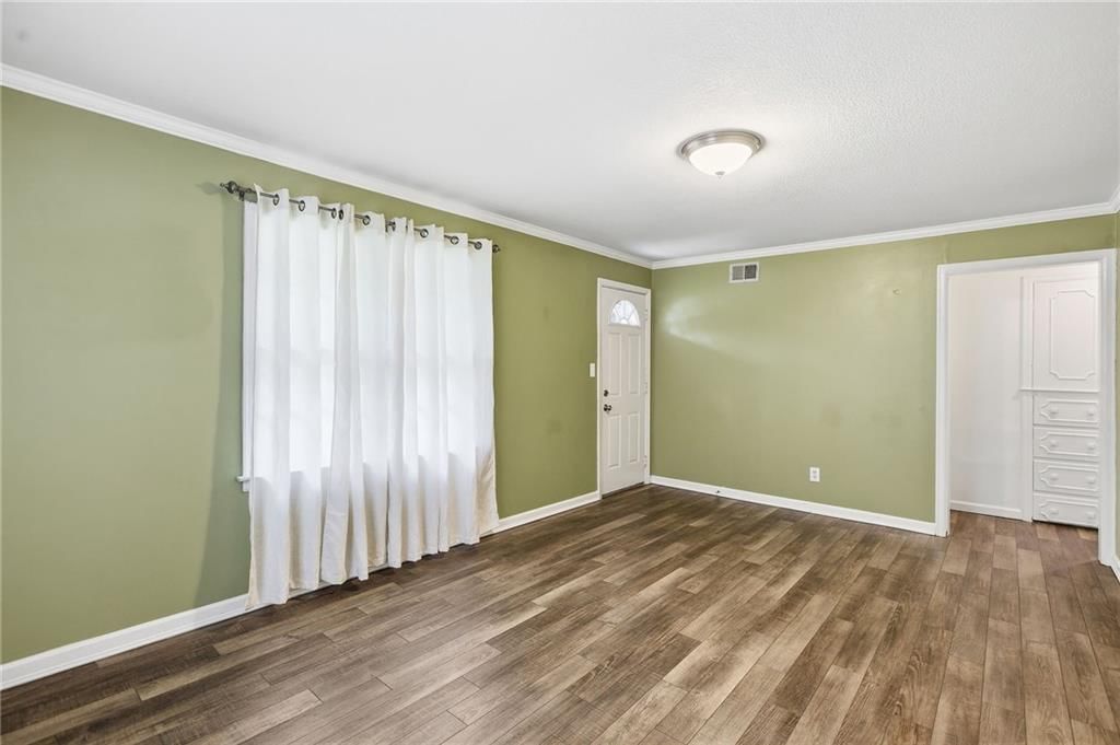 407 N Fairview Avenue — photo 4