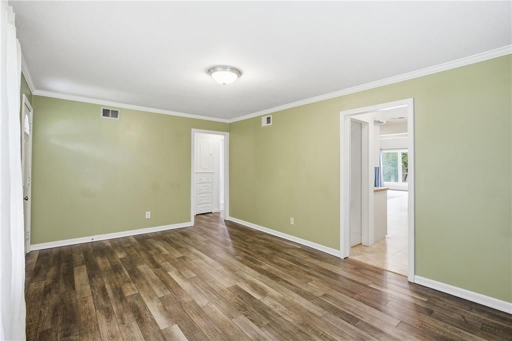 407 N Fairview Avenue — photo 5