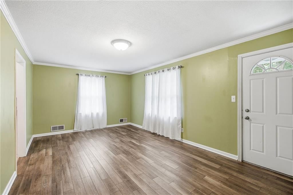 407 N Fairview Avenue — photo 6