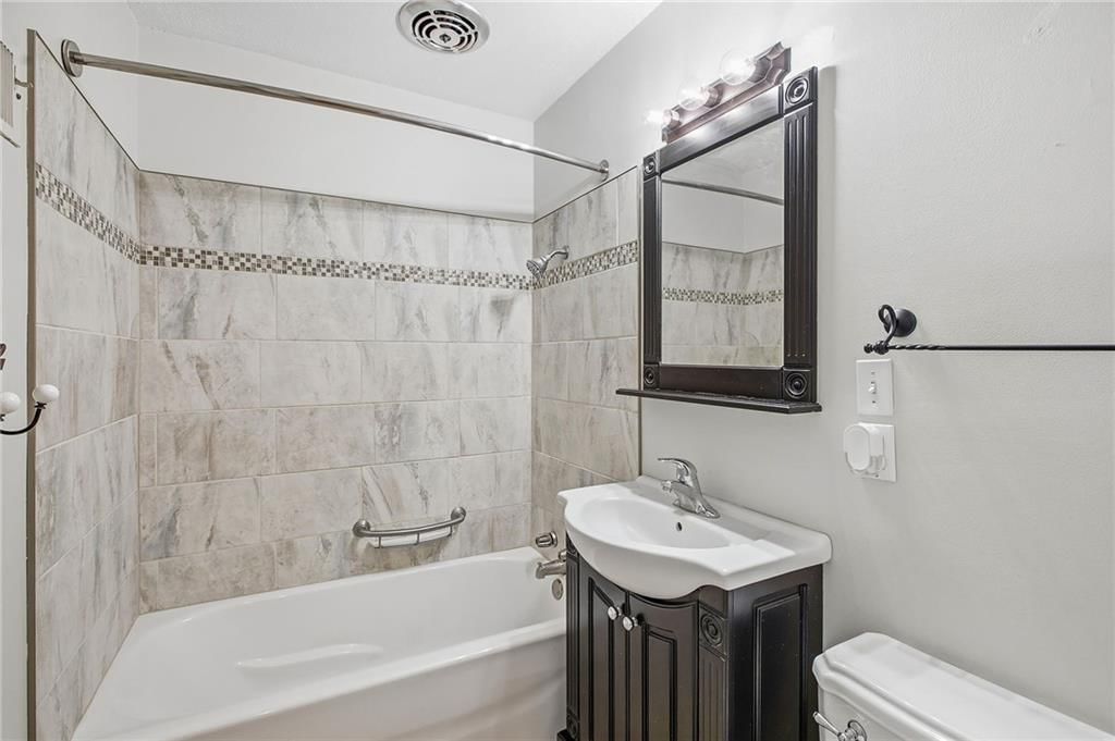 407 N Fairview Avenue — photo 11