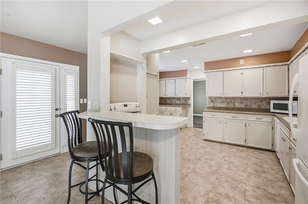 407 N Fairview Avenue — photo 13