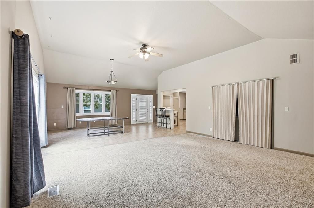 407 N Fairview Avenue — photo 20