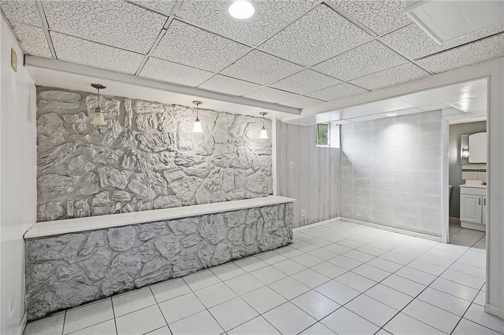 407 N Fairview Avenue — photo 28
