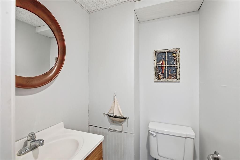 407 N Fairview Avenue — photo 32