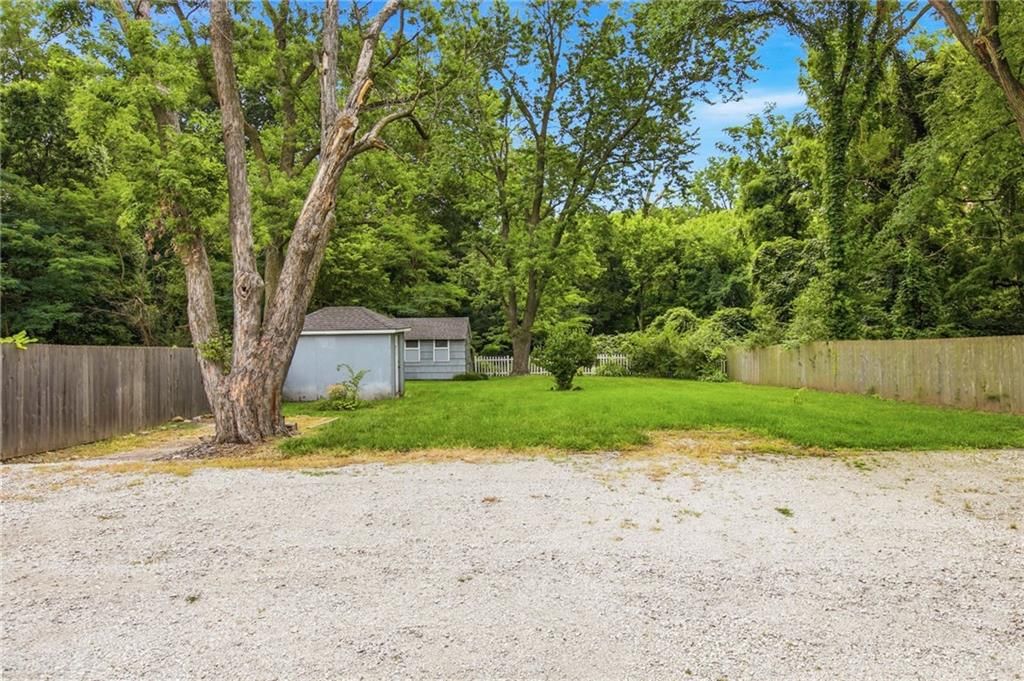 407 N Fairview Avenue — photo 40