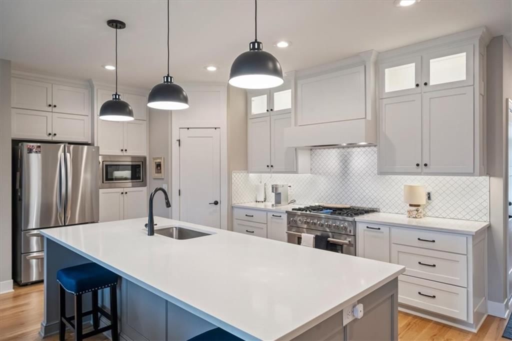 8616 Laramie Street — photo 10
