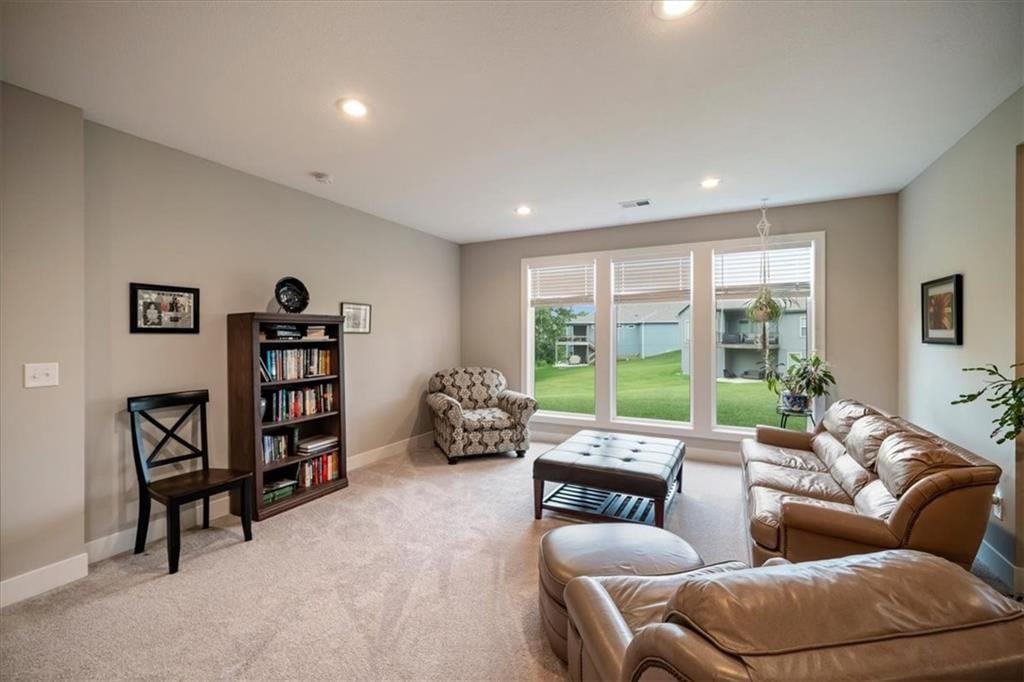 8616 Laramie Street — photo 27