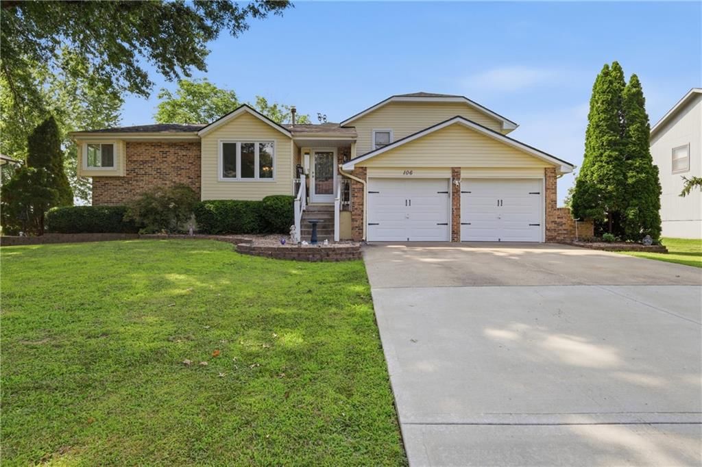 106 SE Williamsburg Drive — photo 1