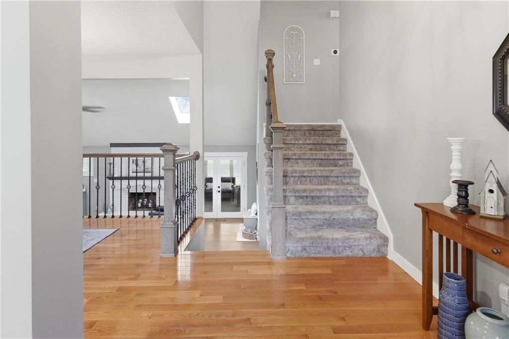106 SE Williamsburg Drive — photo 3