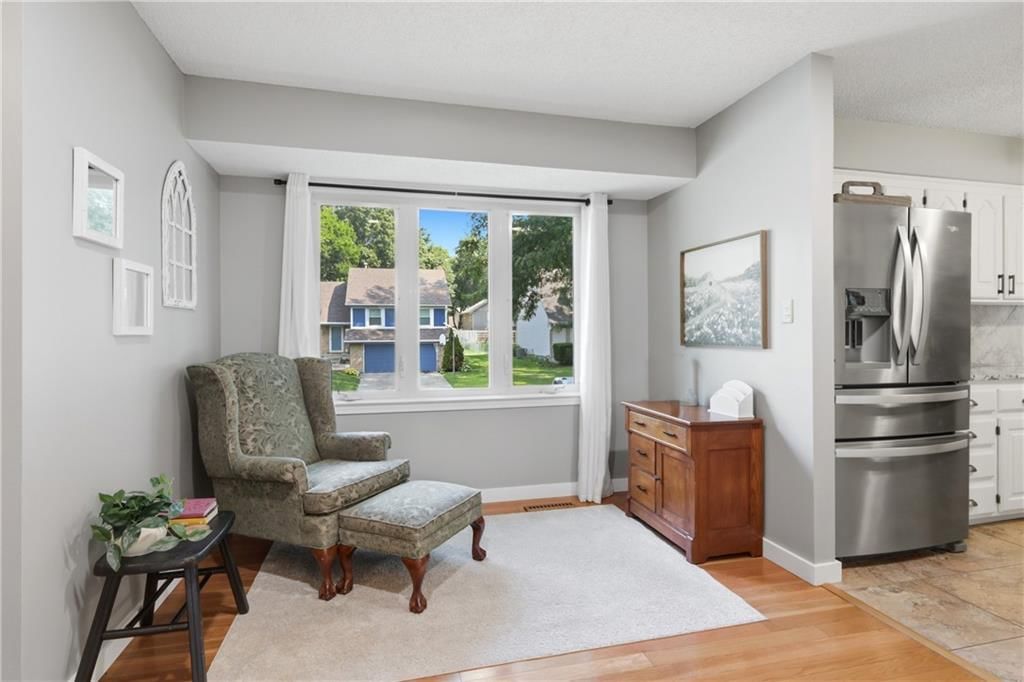 106 SE Williamsburg Drive — photo 5