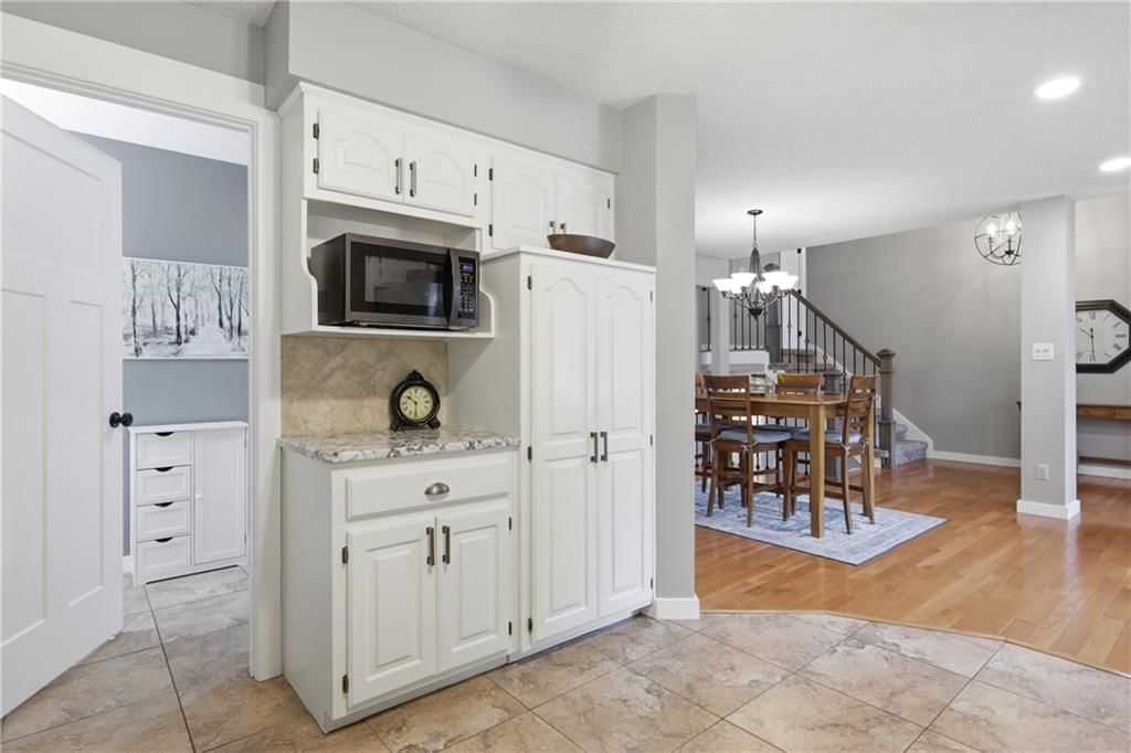 106 SE Williamsburg Drive — photo 8