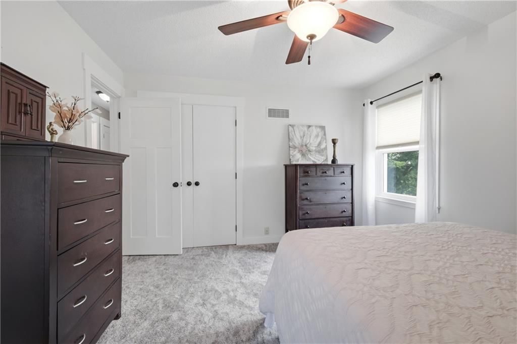 106 SE Williamsburg Drive — photo 21