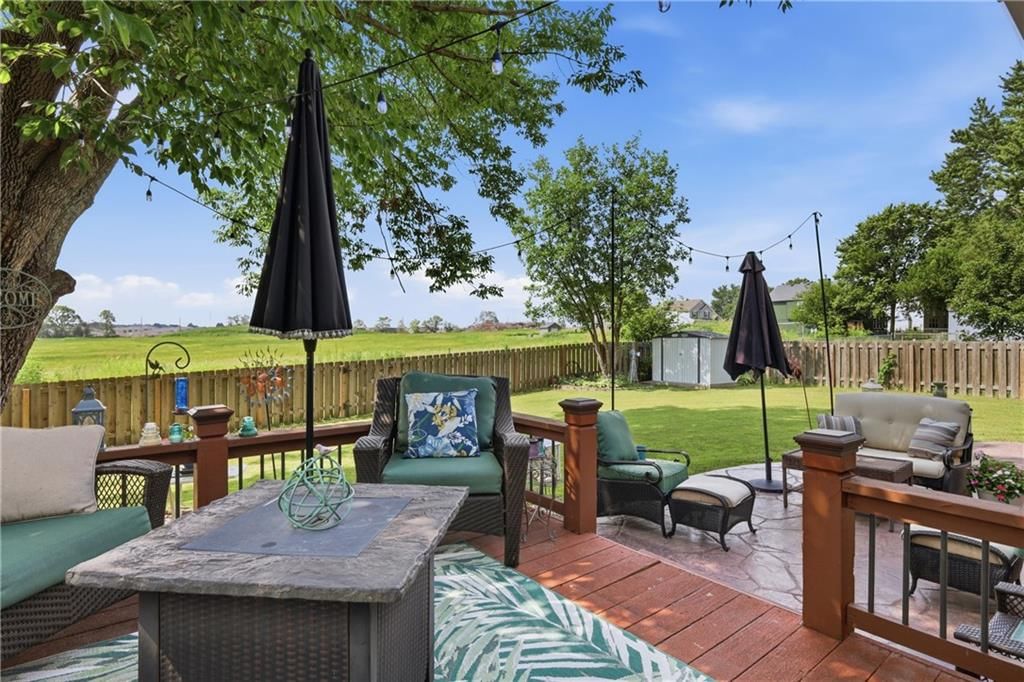 106 SE Williamsburg Drive — photo 30