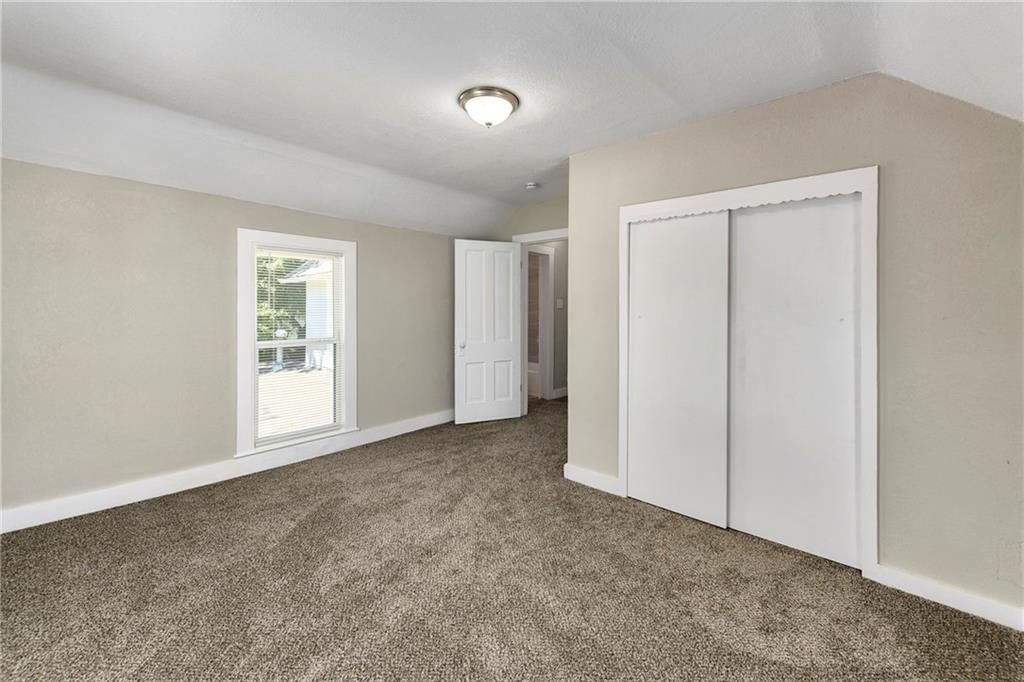 Photo 23 of 40 - 1716 S 5th Street, Leavenworth, KS 66048