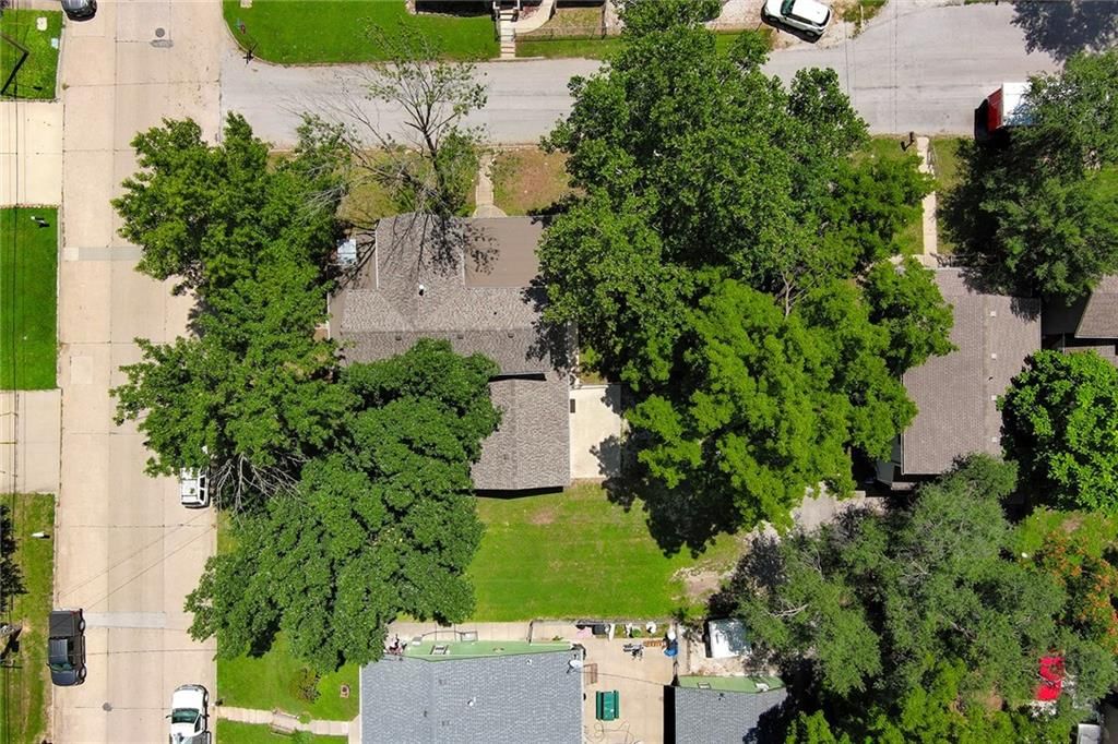 Photo 40 of 40 - 1716 S 5th Street, Leavenworth, KS 66048