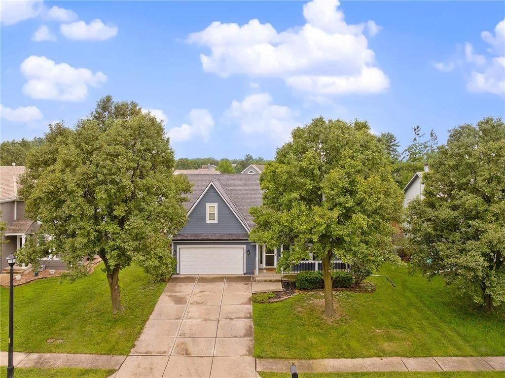 433 W Bluebird Street — photo 7