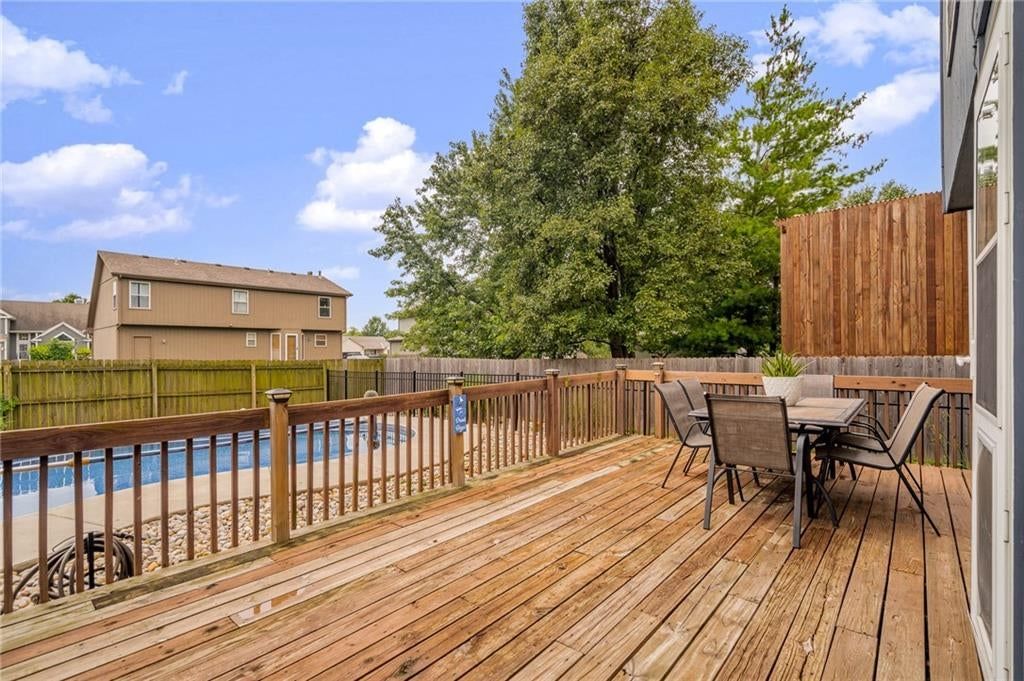 433 W Bluebird Street — photo 10
