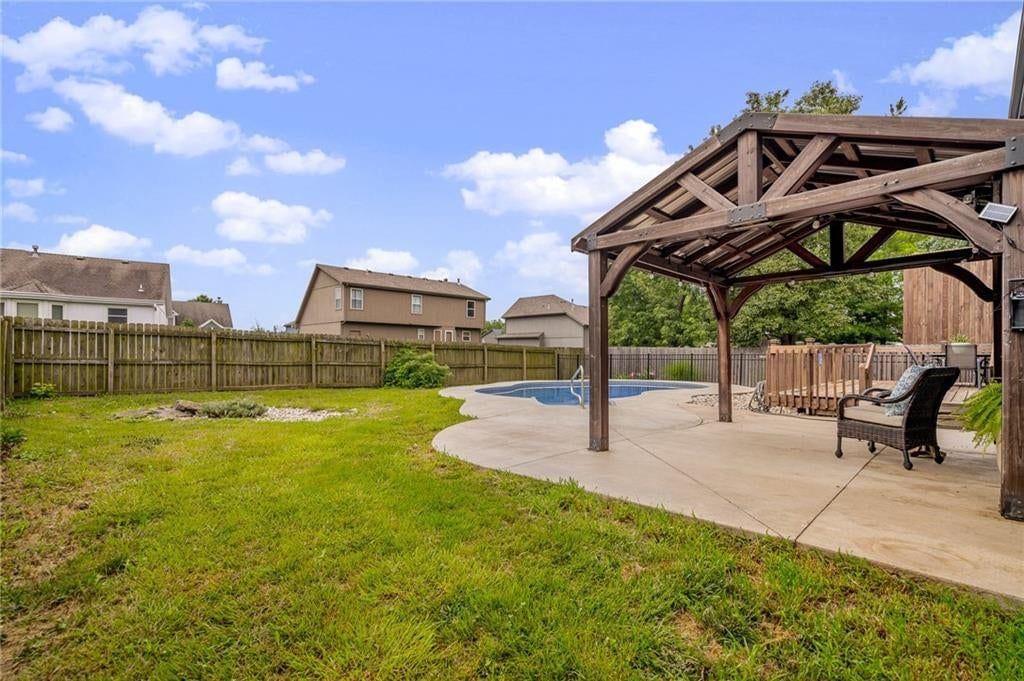 433 W Bluebird Street — photo 20