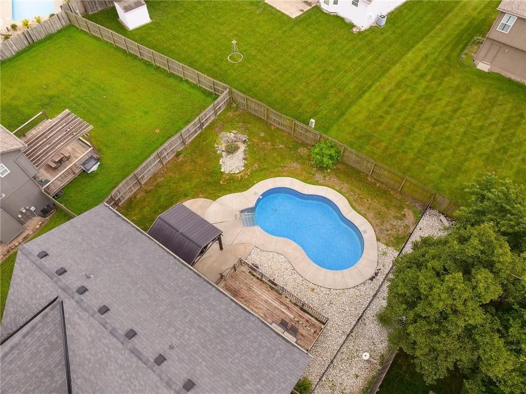 433 W Bluebird Street — photo 23