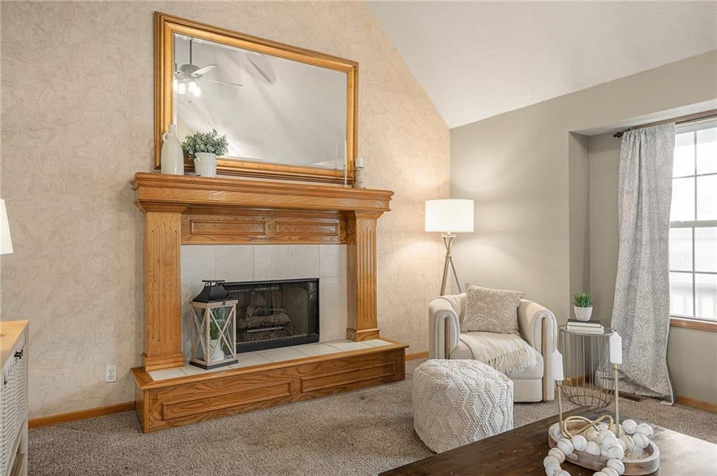 433 W Bluebird Street — photo 31