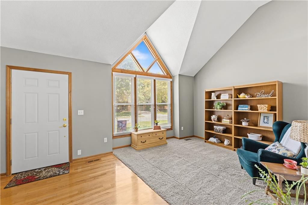 6312 Anderson Street — photo 10