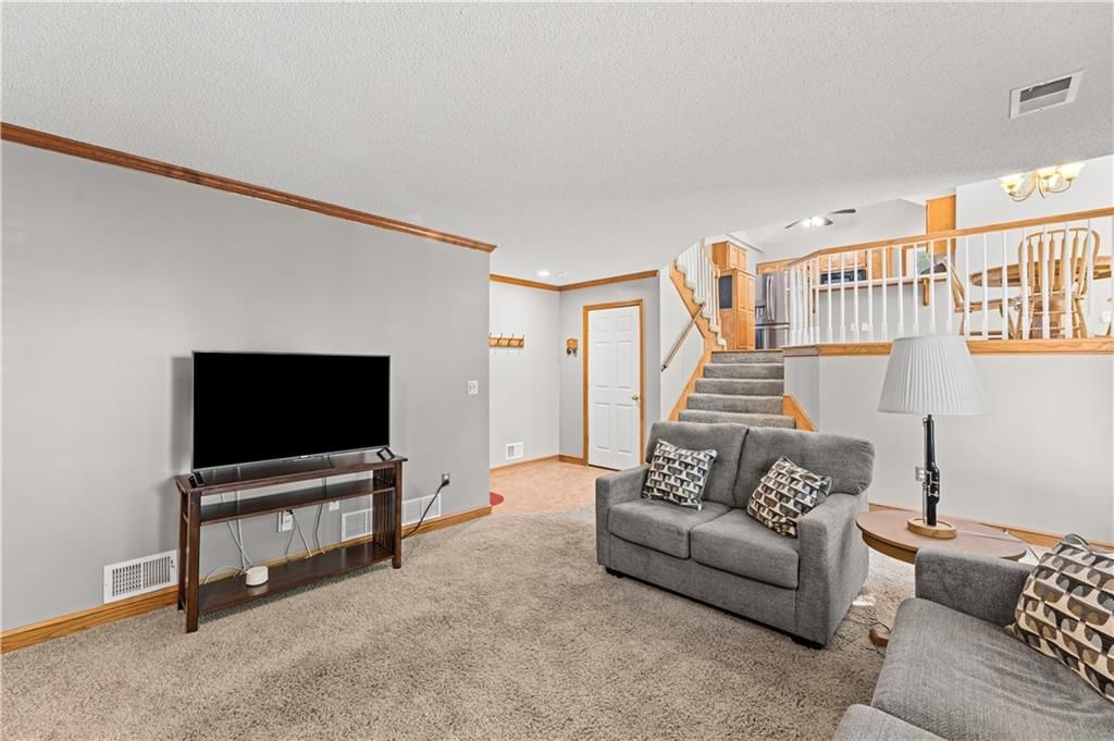 6312 Anderson Street — photo 23