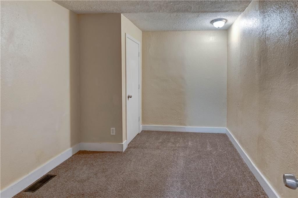 8626 Morrell Avenue — photo 15