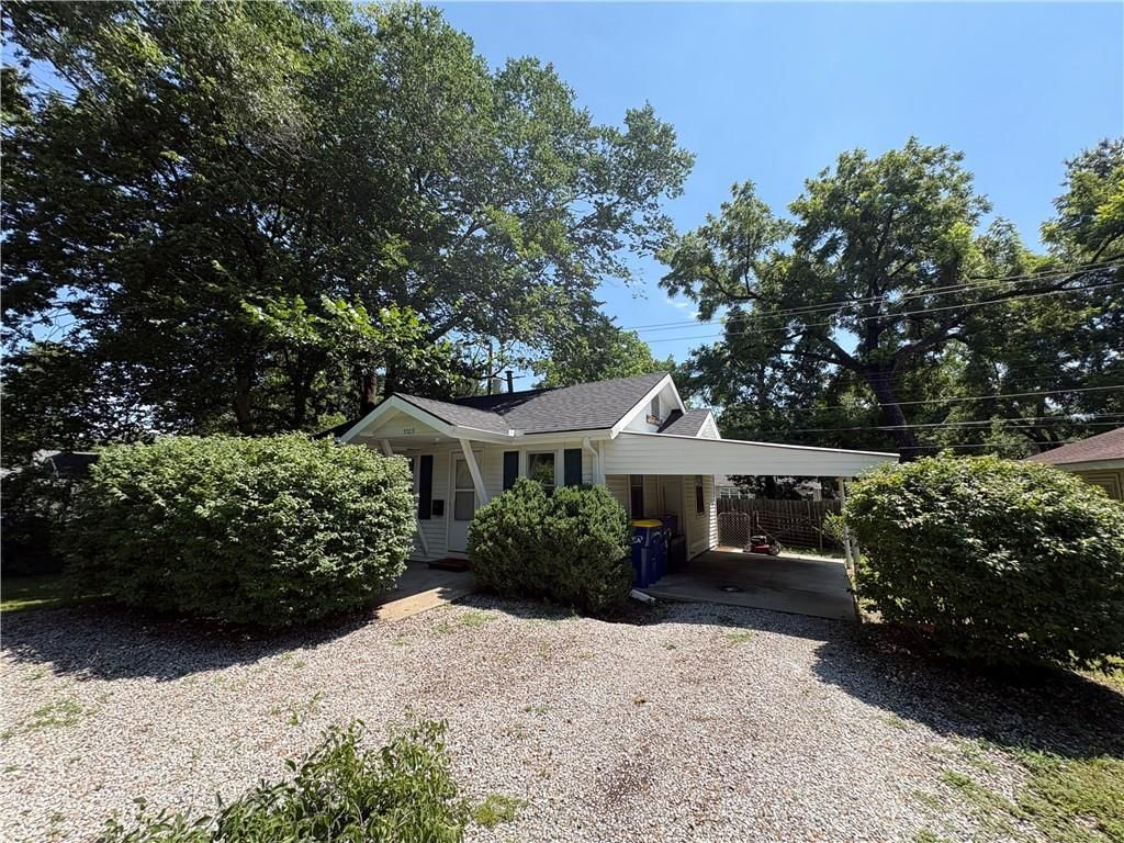 5509 Maple Street — photo 14