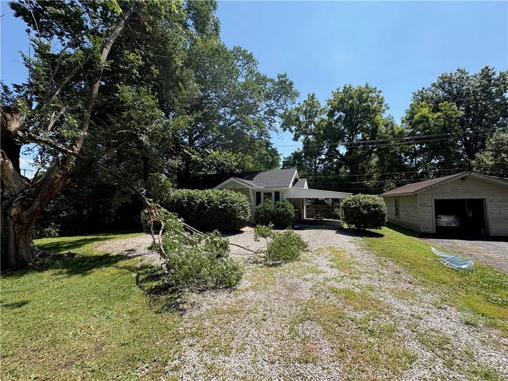 5509 Maple Street — photo 16