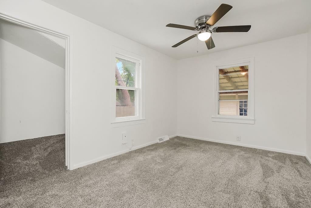 5509 Maple Street — photo 17