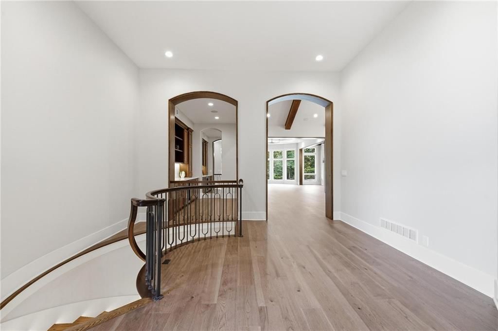 100 Dunhill Court — photo 8