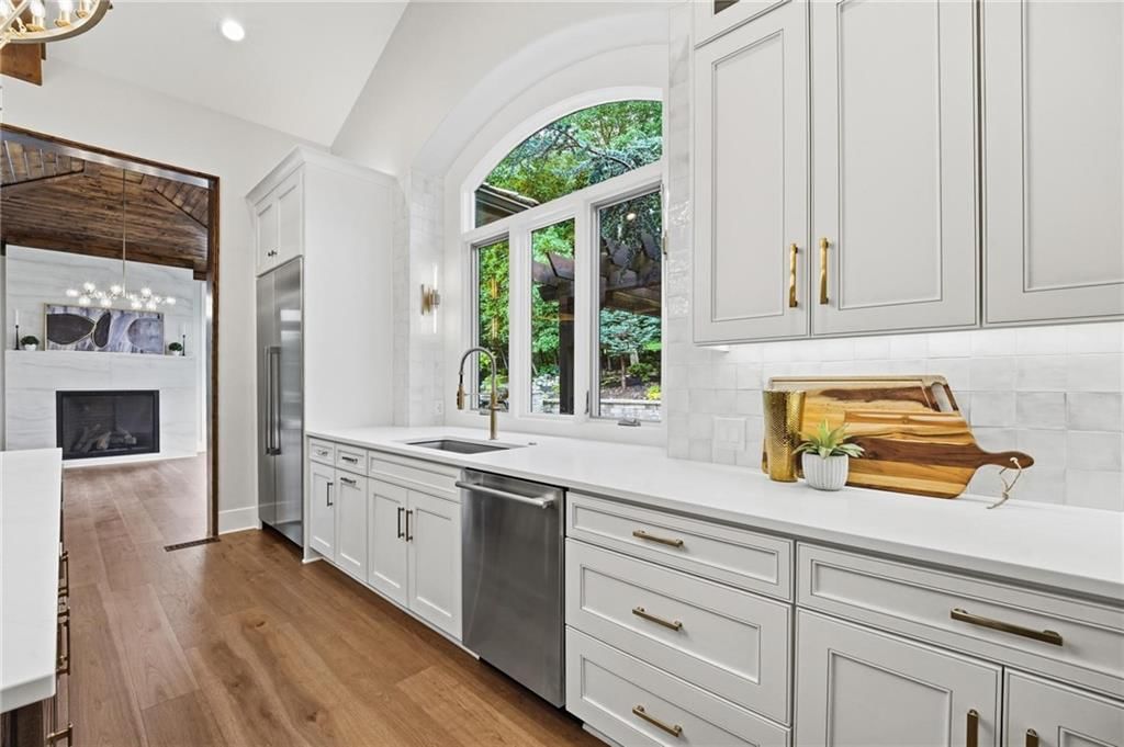 100 Dunhill Court — photo 17