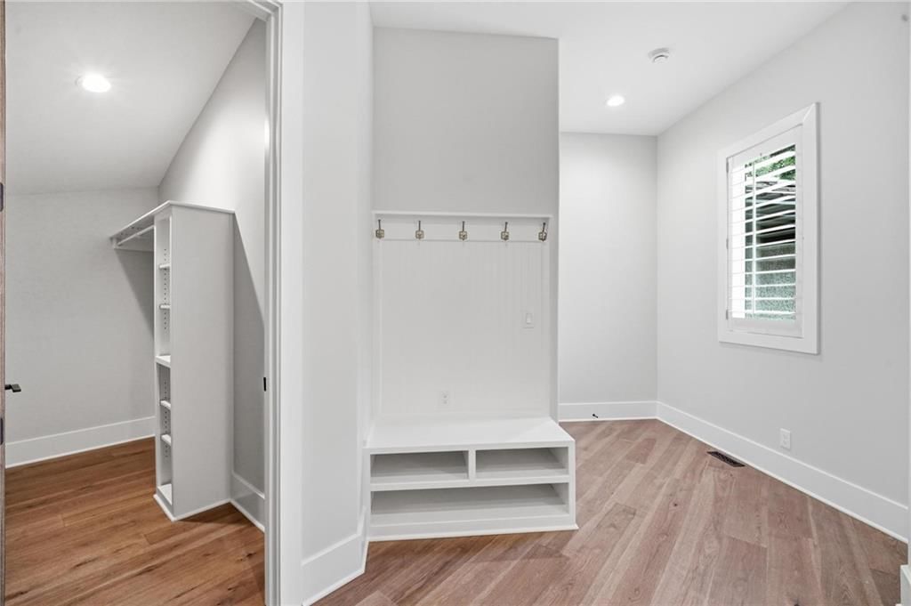 100 Dunhill Court — photo 41